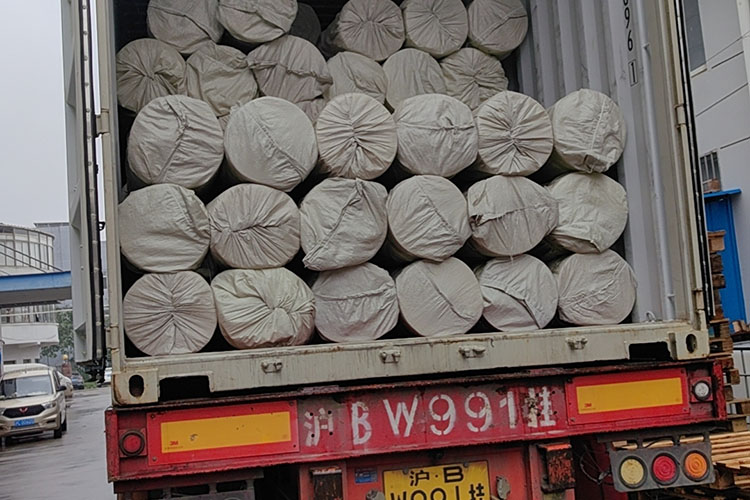 Vải lọc polyester tùy chỉnh được xuất khẩu sang Úc