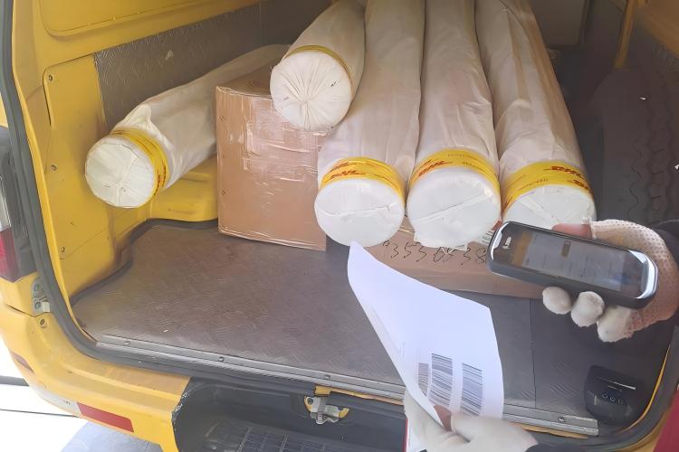 Giao thành công vải lọc chống tĩnh điện cao cấp cho khách hàng Bulgaria